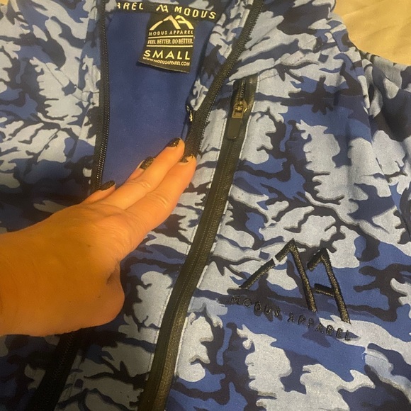 🔥HOT BUY! New long sleeve active hoodie with pockets small. - Picture 5 of 9